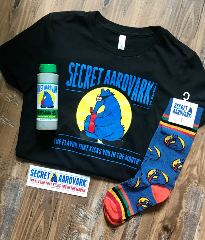 Secret Aardvark Fan Pack: T-shirt, socks, serrabanero, sticker