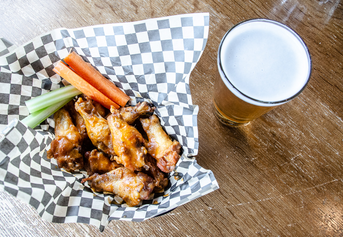 hot wings and beer
